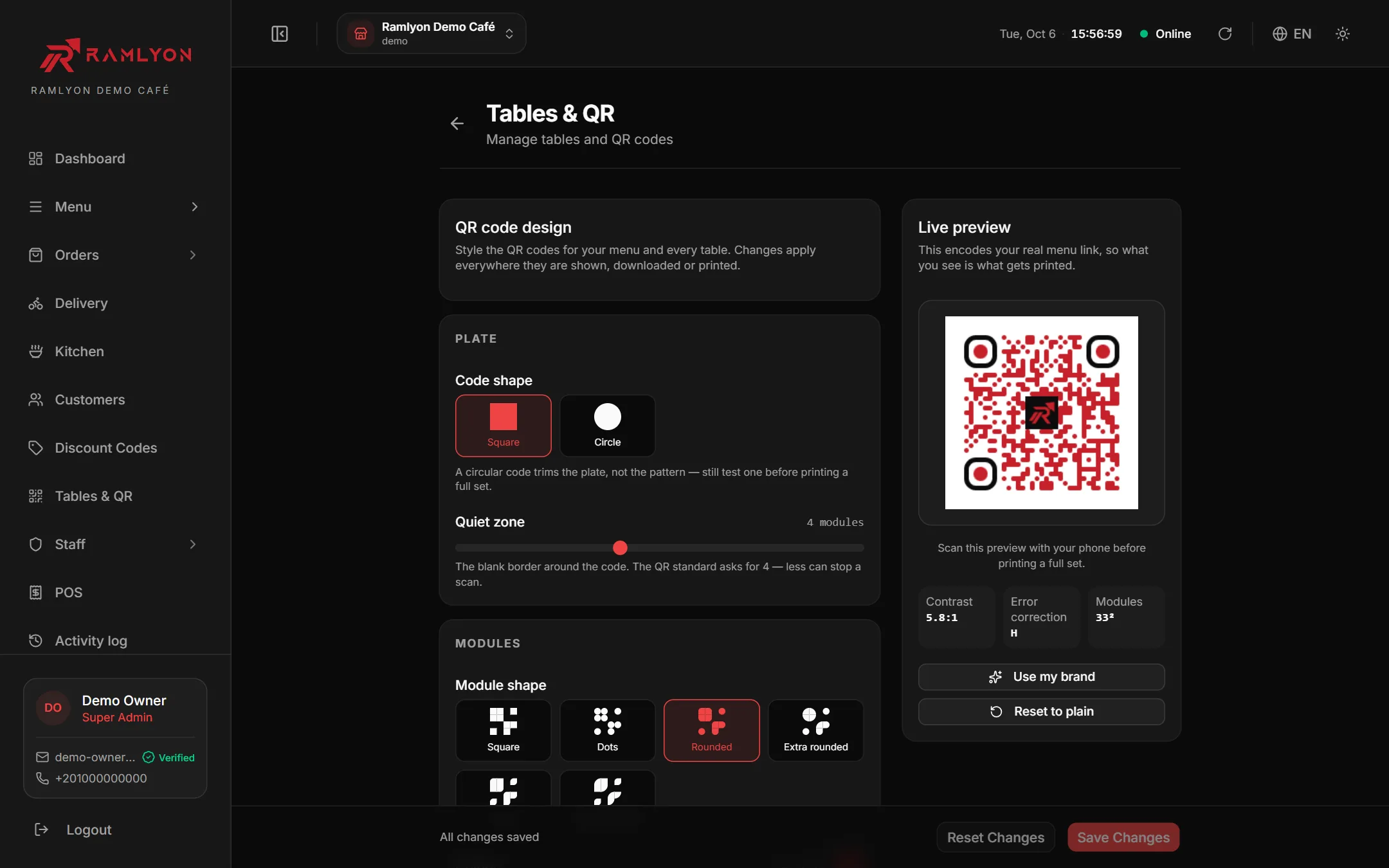 The QR designer: plate shape, quiet zone and module shapes beside a live preview with the logo and its contrast check